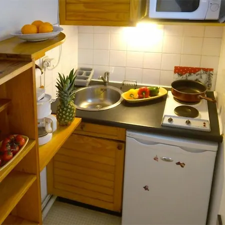 Calme Avec Balcon Plein Sud, Parking Prive, Proche Thermes Et Centre-ville - Fr-1-313-149 * Bagnères-de-Luchon