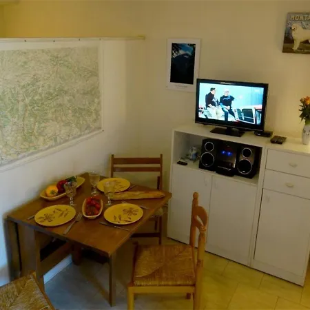 Calme Avec Balcon Plein Sud, Parking Prive, Proche Thermes Et Centre-ville - Fr-1-313-149 *