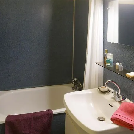 Calme Avec Balcon Plein Sud, Parking Prive, Proche Thermes Et Centre-ville - Fr-1-313-149 *