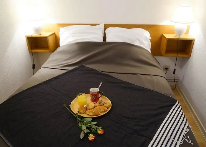 Calme Avec Balcon Plein Sud, Parking Prive, Proche Thermes Et Centre-ville - Fr-1-313-149